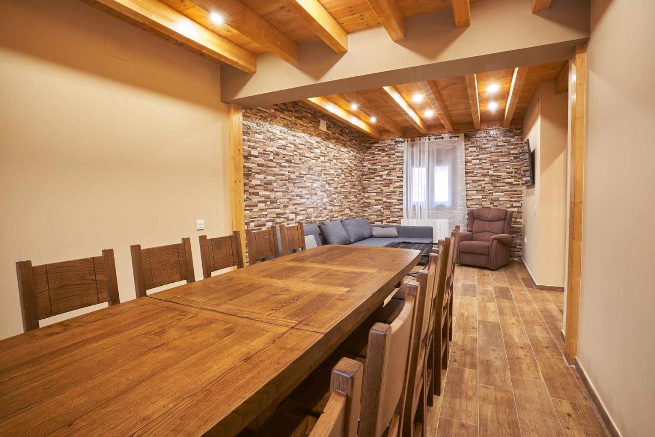 Casa Rural Nueve Villas Amusco Exterior photo